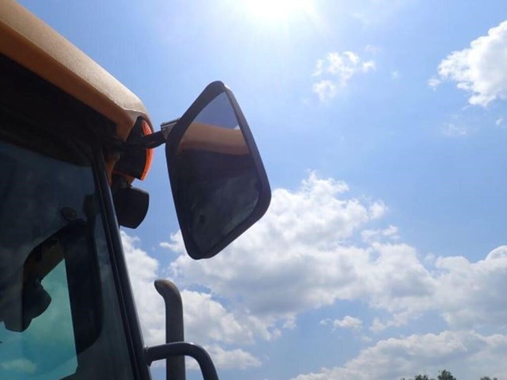 2009-deere-310sj-image-39