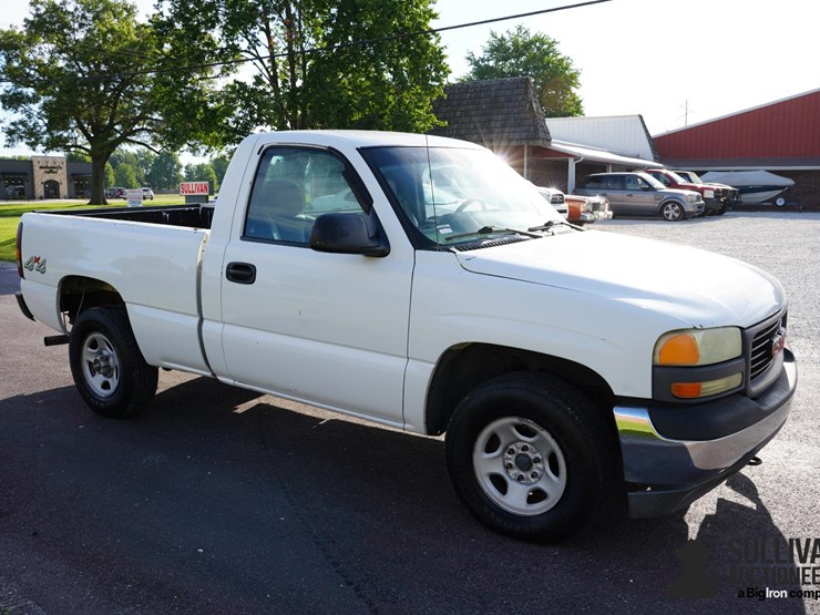 2002-gmc-sierra-1500-image-3