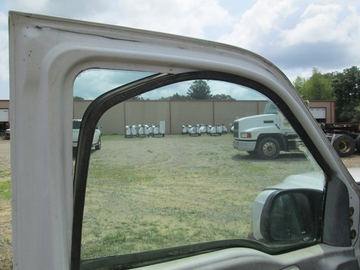 2004-ford-f250-image-23