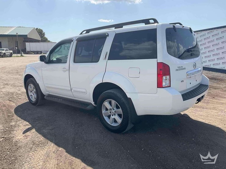 2008-nissan-pathfinder-image-24