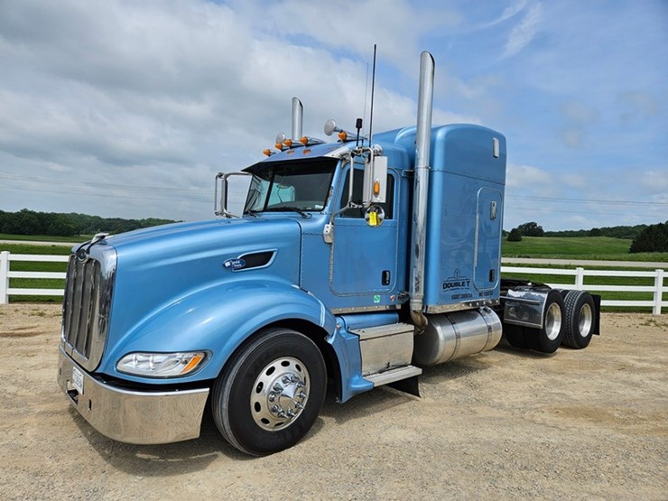 2006-peterbilt-386-image-2