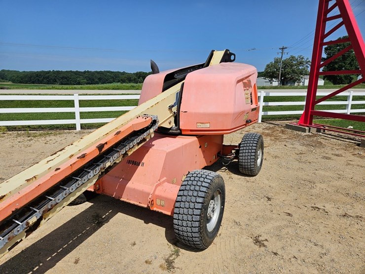 2015-jlg-400s-image-21