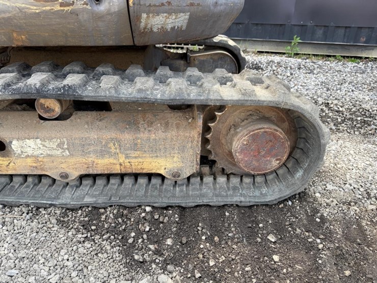 volvo-ecr28-image-16
