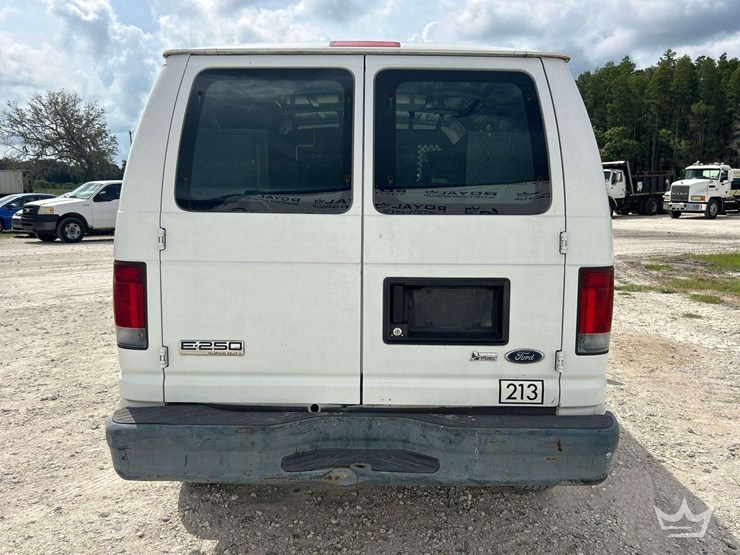 2021-mercedes-benz-sprinter-4500-image-27