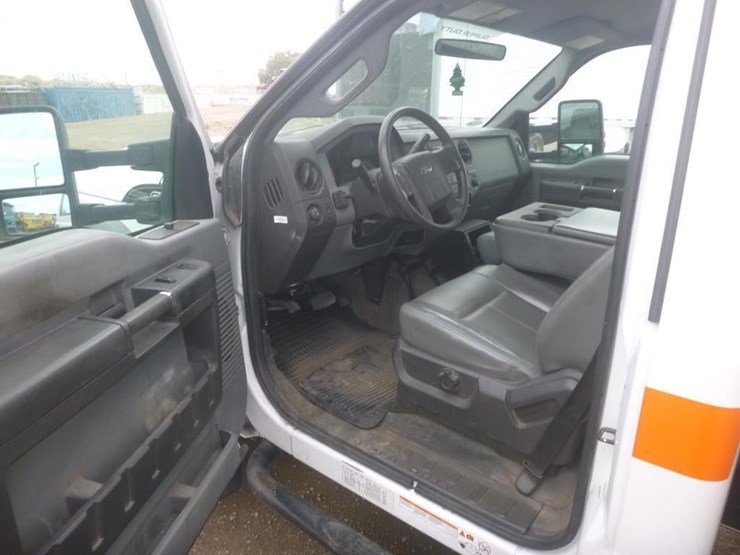 2012-ford-f450-image-16
