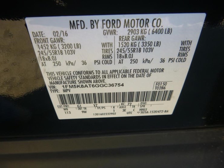 2016-ford-explorer-image-16
