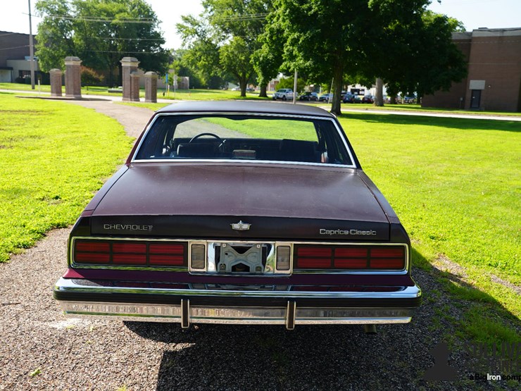 run-#30---1988-chevrolet-caprice-sedan-image-6
