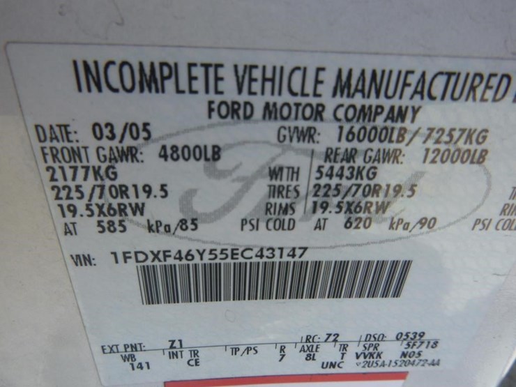 2005-ford-f450-image-17