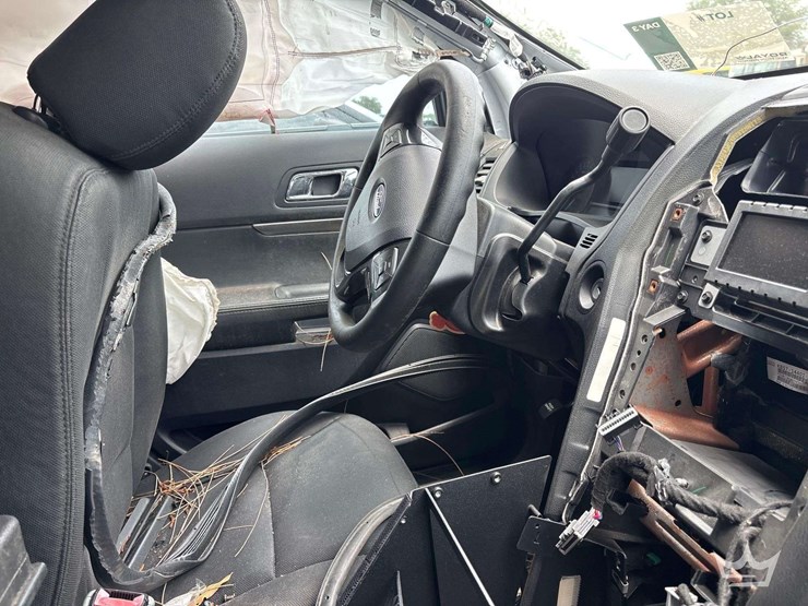 2019-ford-explorer-image-5