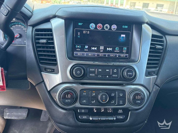 2018-chevrolet-tahoe-image-15