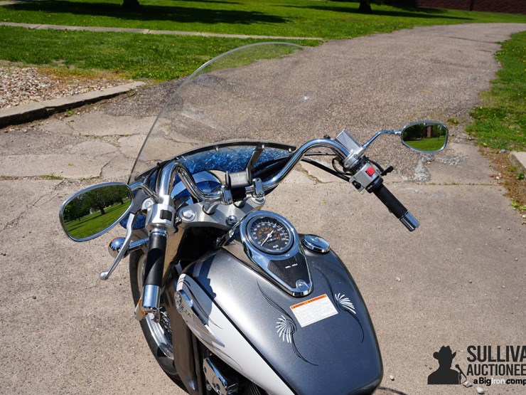 run-#13---2003-suzuki-vl800-trike-image-19