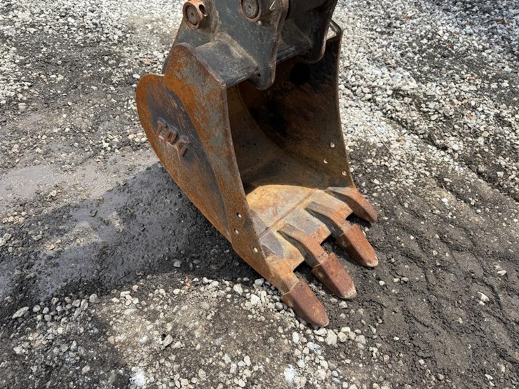 volvo-ecr28-image-8