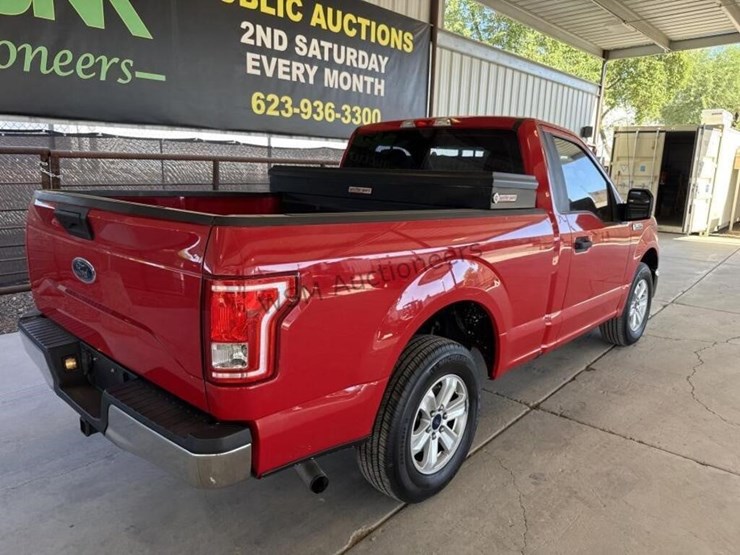 2016-ford-f150-image-8