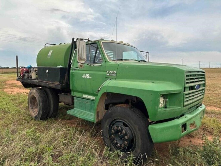 1988-ford-f700-image-6