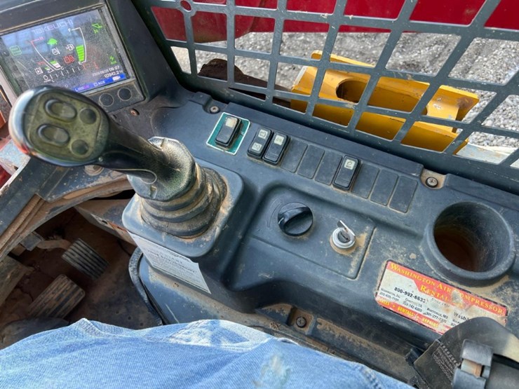 2016-takeuchi-tl10v2-image-19