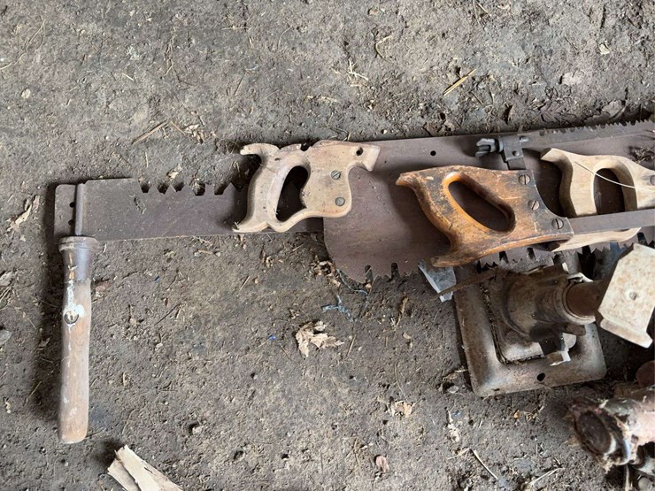 assorted-farm-equipment-and-hand-tools-lot-image-2