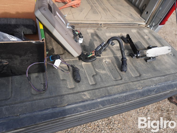 2013-john-deere-2630-image-10