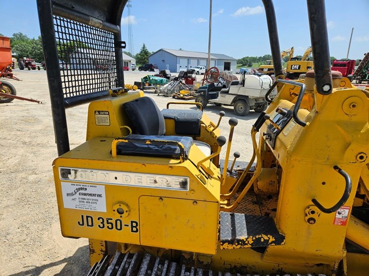 deere-350b-image-37