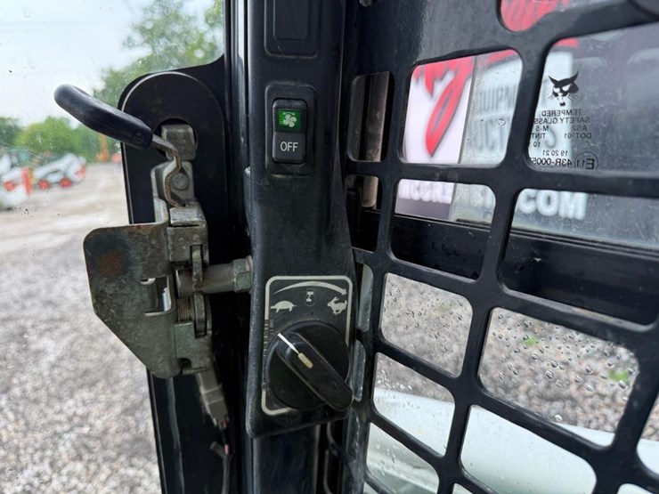 2018-bobcat-s770-image-21