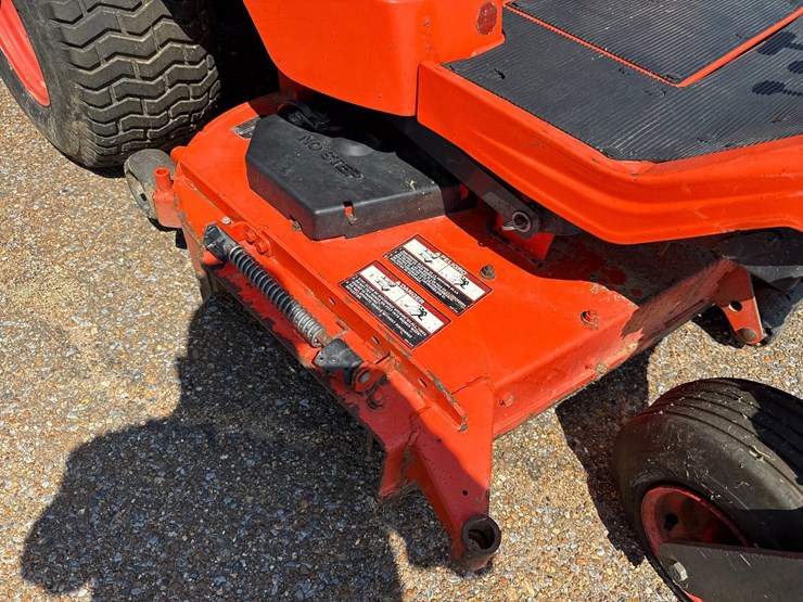 kubota-zd326s-image-8
