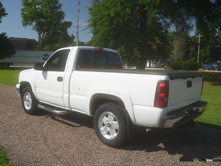2006-chevrolet-silverado-1500-image-7