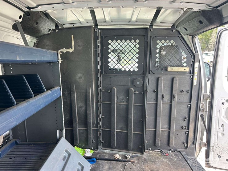 2021-mercedes-benz-sprinter-4500-image-14