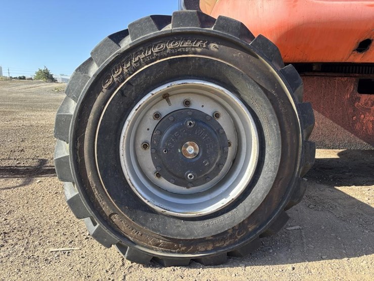 2003-jlg-600aj-image-25
