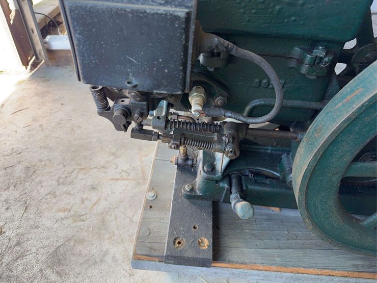 rock-island-1-1/2-hp-engine-image-6