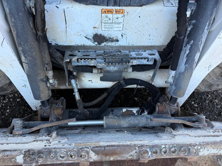 2019-bobcat-s550-image-10