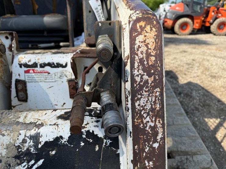 bobcat-864-image-11