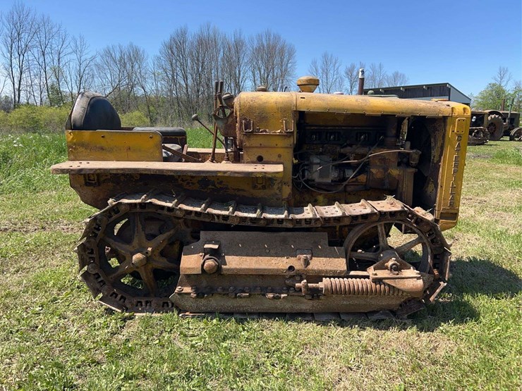 caterpillar-twenty-two-image-2