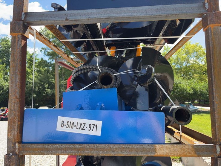 giyi-hydraulic-earth-auger-attachment-b-sm-lxz-971-image-2