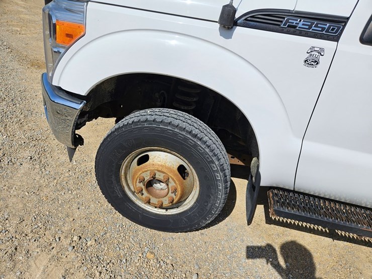 2011-ford-f350-image-35