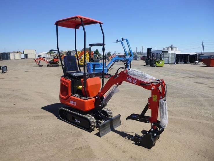2026-me15-hydraulic-excavator-image-2