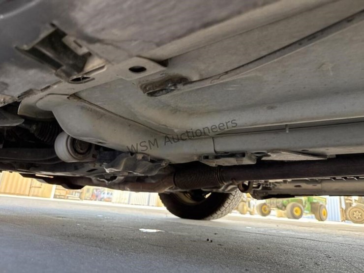 2013-ford-taurus-sdn-image-25