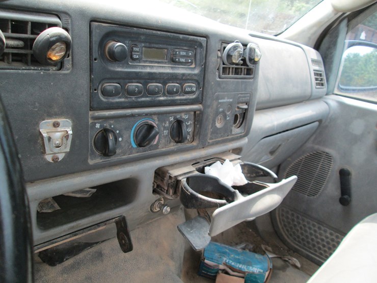 2004-ford-f250-image-28