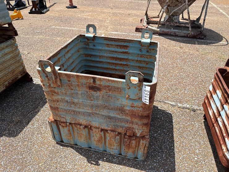 #9444-•-metal-storage-bin-image-3