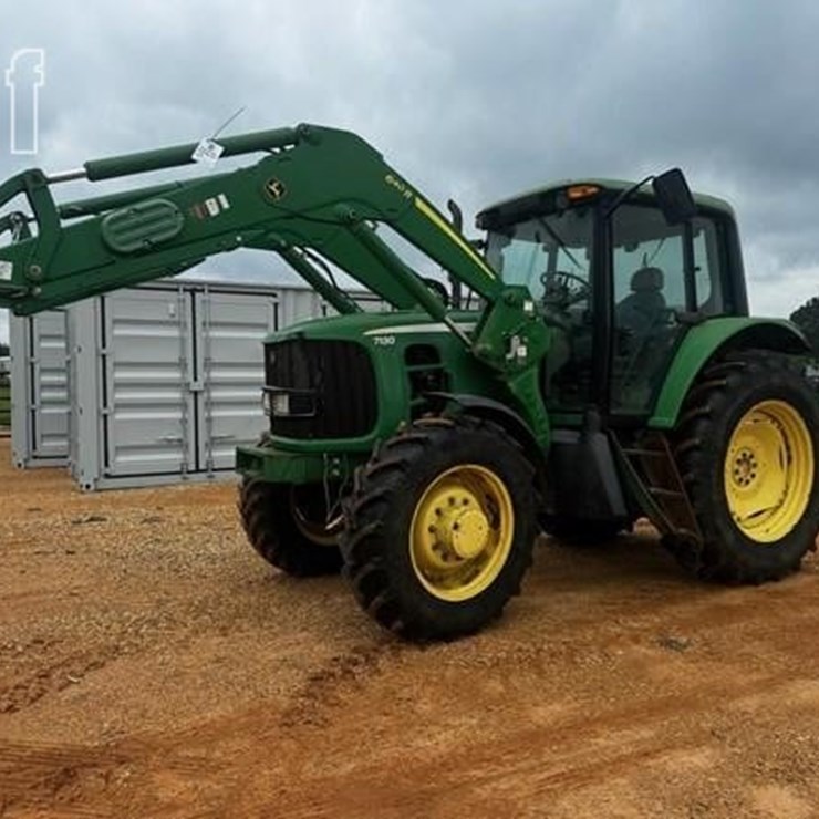 2011 JOHN DEERE 7130