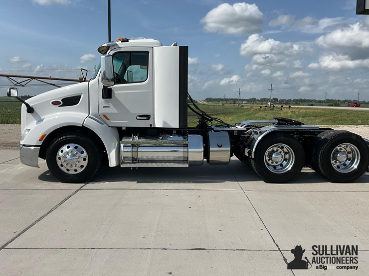 2016-peterbilt-579-image-8