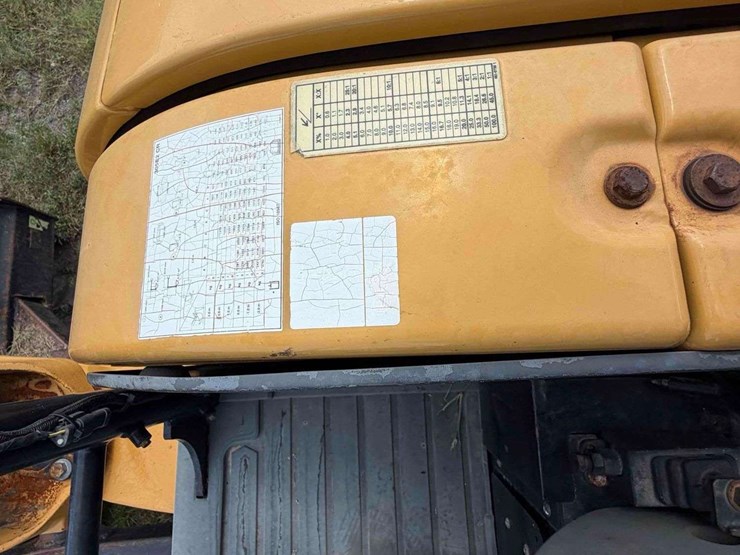 2016-caterpillar-305e2-image-27