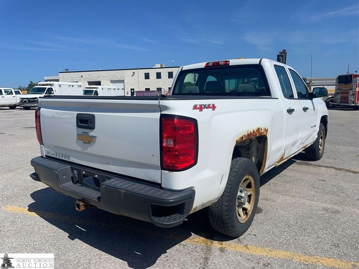 2015-chevrolet-silverado-1500-image-5
