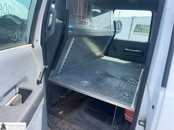 2015-ford-f250-image-14
