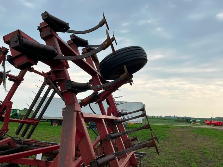 case-ih-4800-image-19