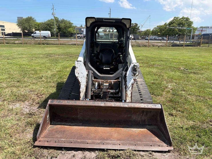 2015-bobcat-t750-image-6