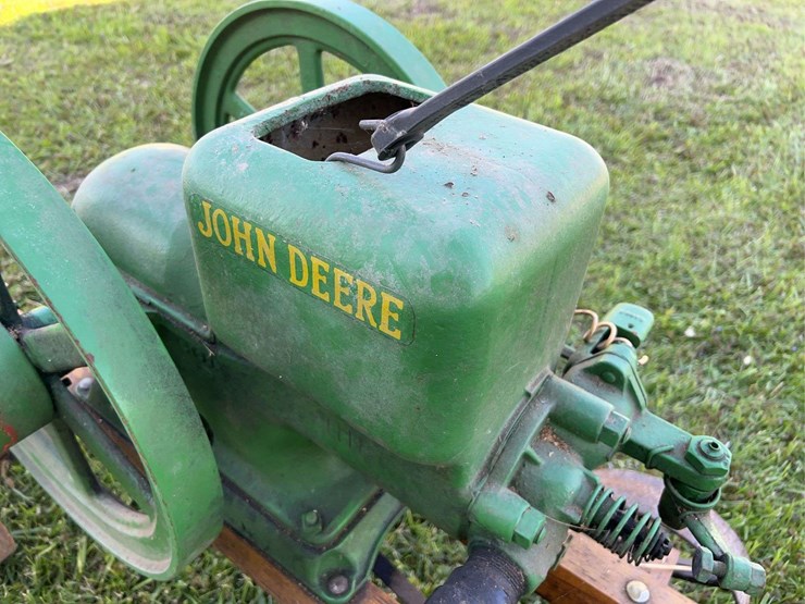 john-deere-e-1-1/2hp-image-5