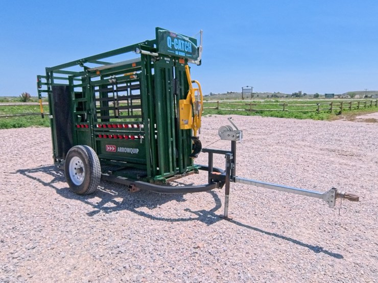 #1073-•-2019-arrow-quip-8600-cattle-chute-image-39
