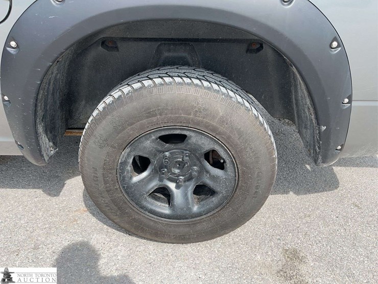 2012-dodge-1500-image-24