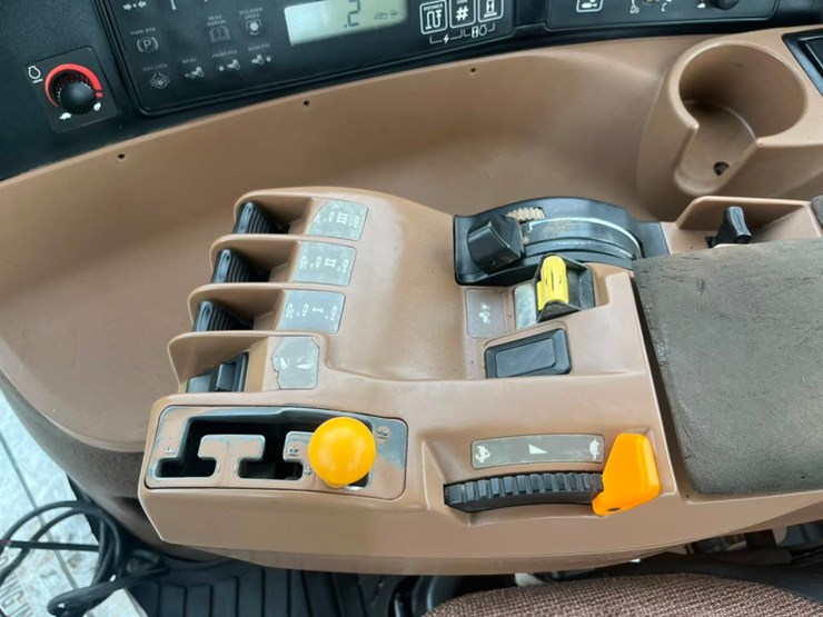 john-deere-8300-image-18