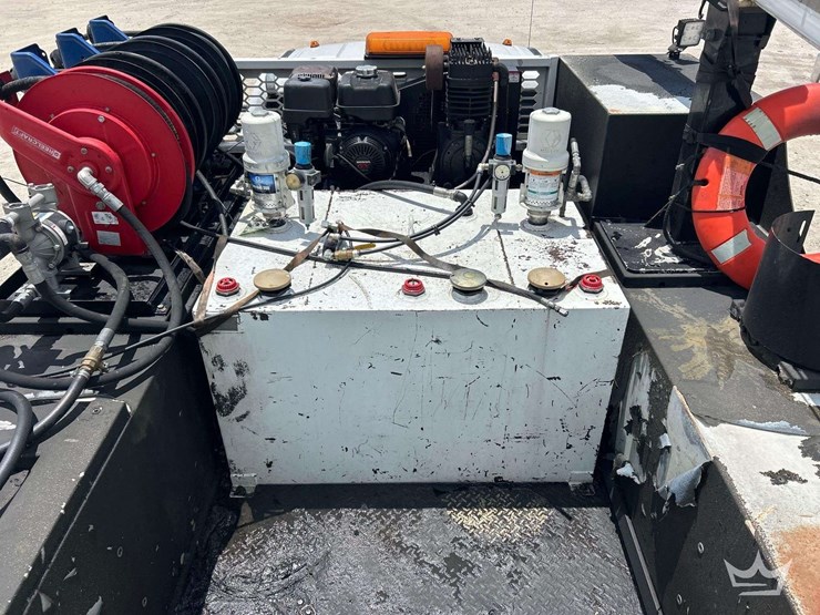 2019-ford-f550-image-32