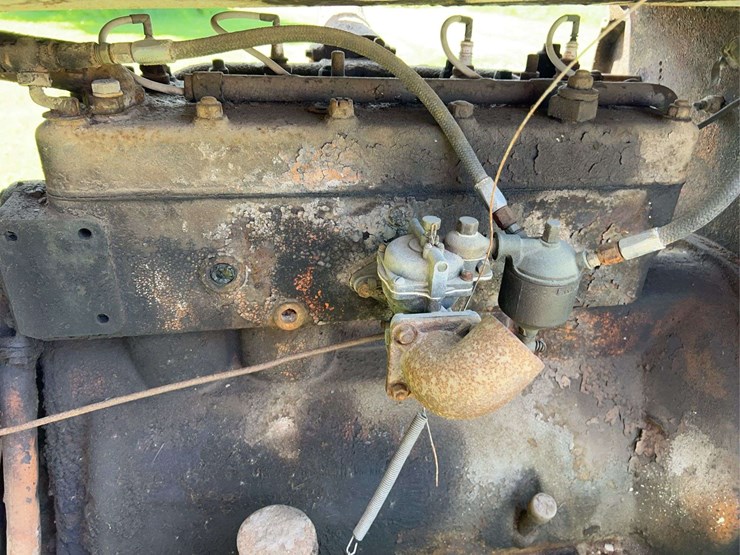 caterpillar-fifteen-image-30